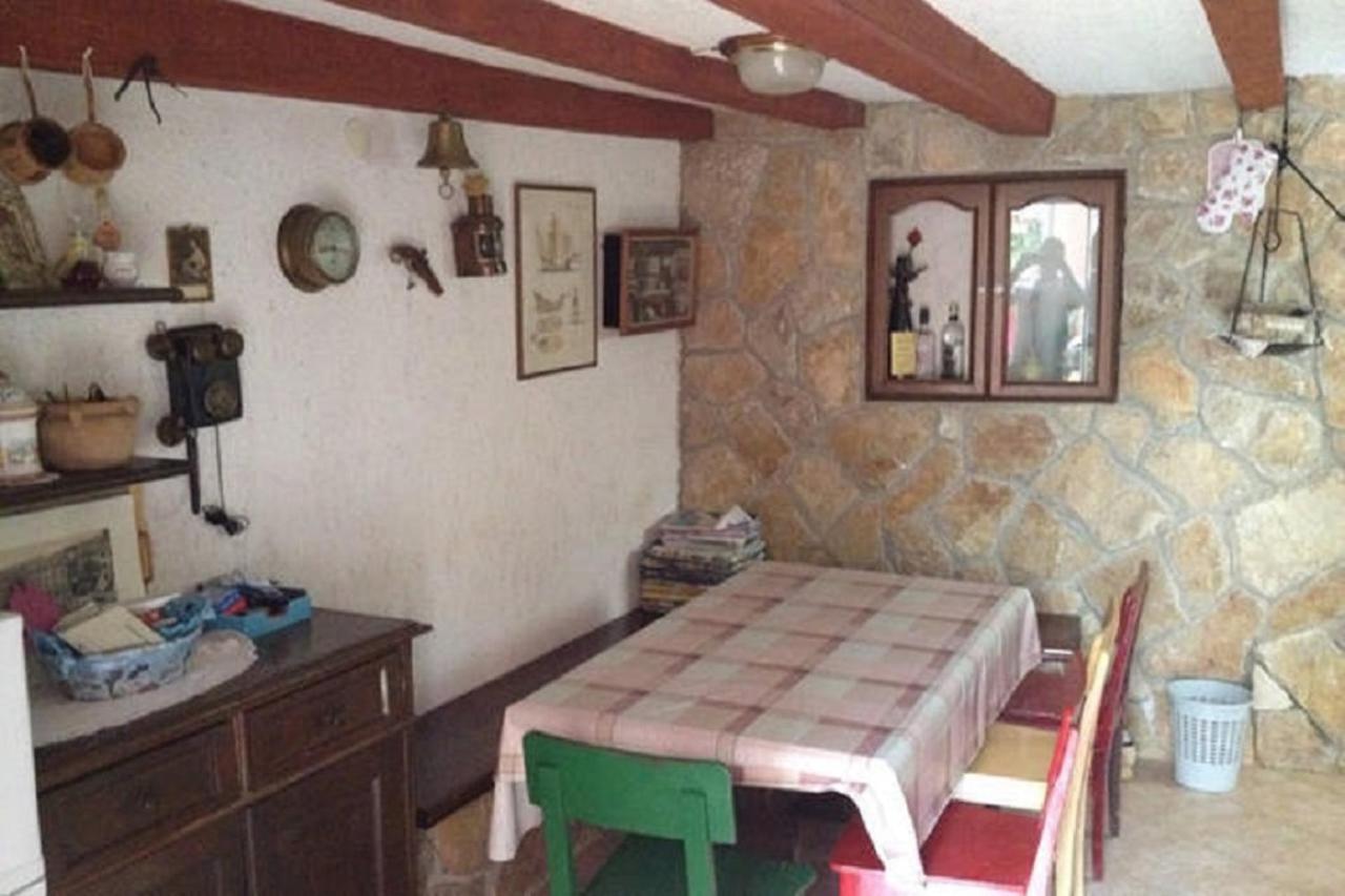 Family House In The Old Center Apartman Cres Kültér fotó